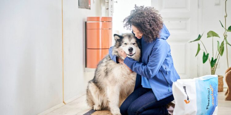 Mondi feeds pet market growth with sustainable packaging