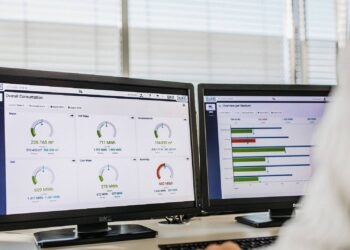 DXQenergy.management transparently displays the necessary data in clearly arranged dashboards.