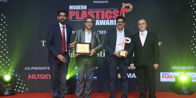 Electronica Plastic Machines Ltd. Takes Home the Prize for ‘Best Industrial Automation’ at The ‘Modern Plastics Awards’ Ceremony, 2023!