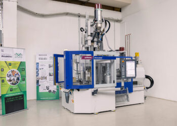 VPower 120/130H/210V in the new production hall of Werkzeugbau Winkelmühle GmbH.
