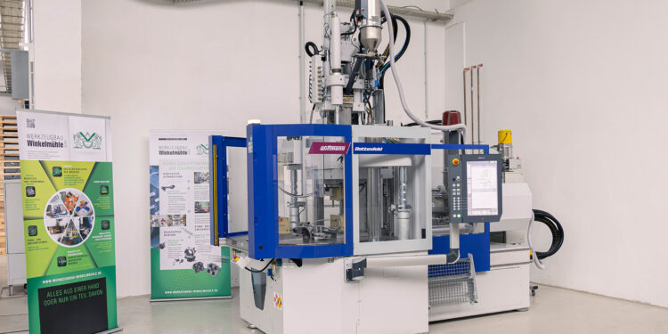 VPower 120/130H/210V in the new production hall of Werkzeugbau Winkelmühle GmbH.