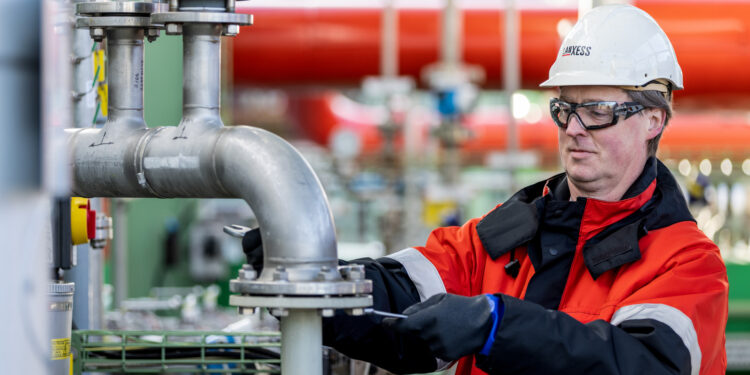 More sustainable basic chemicals from LANXESS