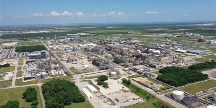 The virtual power purchase agreement between Covestro and Ørsted will help offset emissions at the Covestro site in Baytown, Texas.
