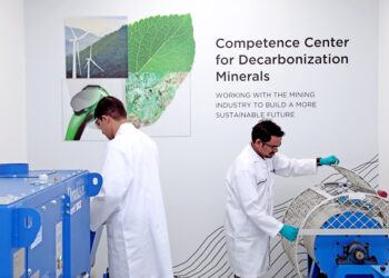 »We have equipment to mirror the customer’s processes, and we even prepare synthetic process water to mimic the conditions on the ground.«