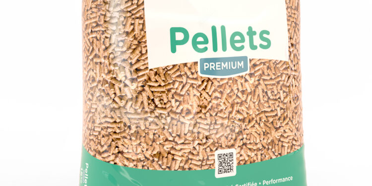 TotalEnergies Premium Wood Pellets Packaging Now Made of 50% Recycled Polymers from the RE:Clic Range.