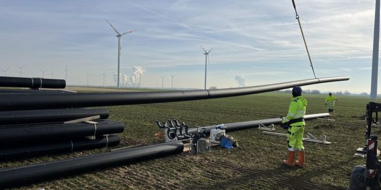 To counter the effects of climate change, a new irrigation system for optimised water resource management has recently been laid in Bedburg-Pütz.