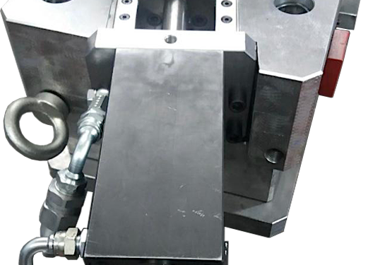 Revolutionizing Mold-Making: The Smart Technology Behind Hydraulic Cylinders V450CP