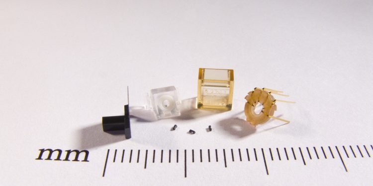 VERTICAL INTERGRATION DRIVES SUCCESS IN TOLERANCE ATTAINMENT FOR MICRO MOLDING