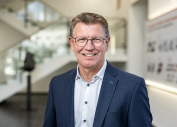 An Executive Interview on the road to K 2025 with Dr. Torsten Schmitz (Managing Director, Extrusion Business Unit) and Mr. Hermann Veismann (Managing Director, Printing and Finishing Business Unit) at Windmöller & Hölscher