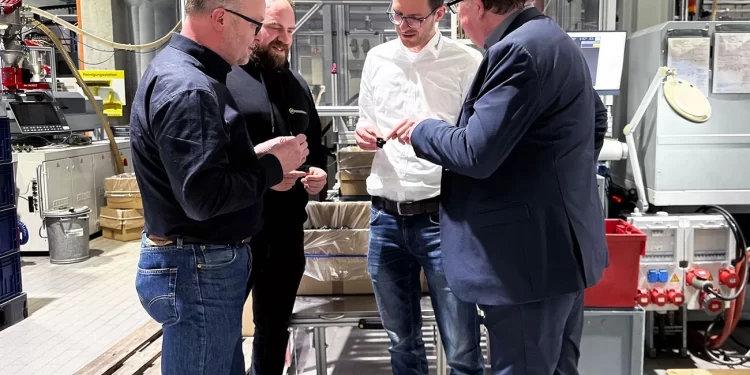 Consistent Standardization For More Flexibility Rauschert Is Setting New Benchmarks In Injection Molding With Linear Robots From WITTMANN